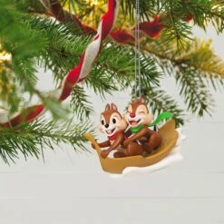 Hallmark Disney Chip And Dale Snow Much Fun! Ornament 10 Hallmark Disney Chip And Dale Snow Much Fun! Ornament -Hallmark disney chip and dale snow much fun ornament 5 33074954469560
