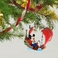 Hallmark Disney Peter Pan's Flight Off To Never Land! Ornament -Hallmark disney peter pan s flight off to never land ornament 4 33074967838904