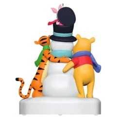 Hallmark Disney Winnie The Pooh A Happy Holiday Hug Musical Ornament -Hallmark disney winnie the pooh a happy holiday hug musical ornament 4 33074946834616